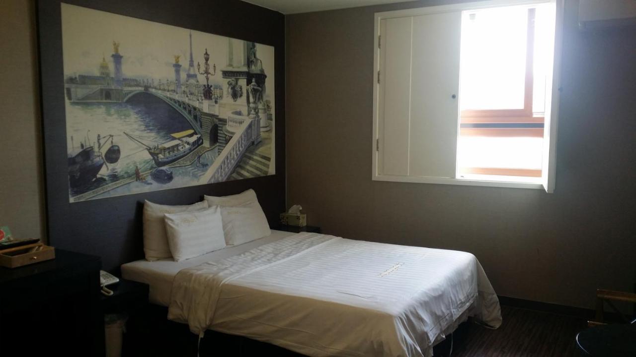 Rampart Hotel Кванмён Экстерьер фото