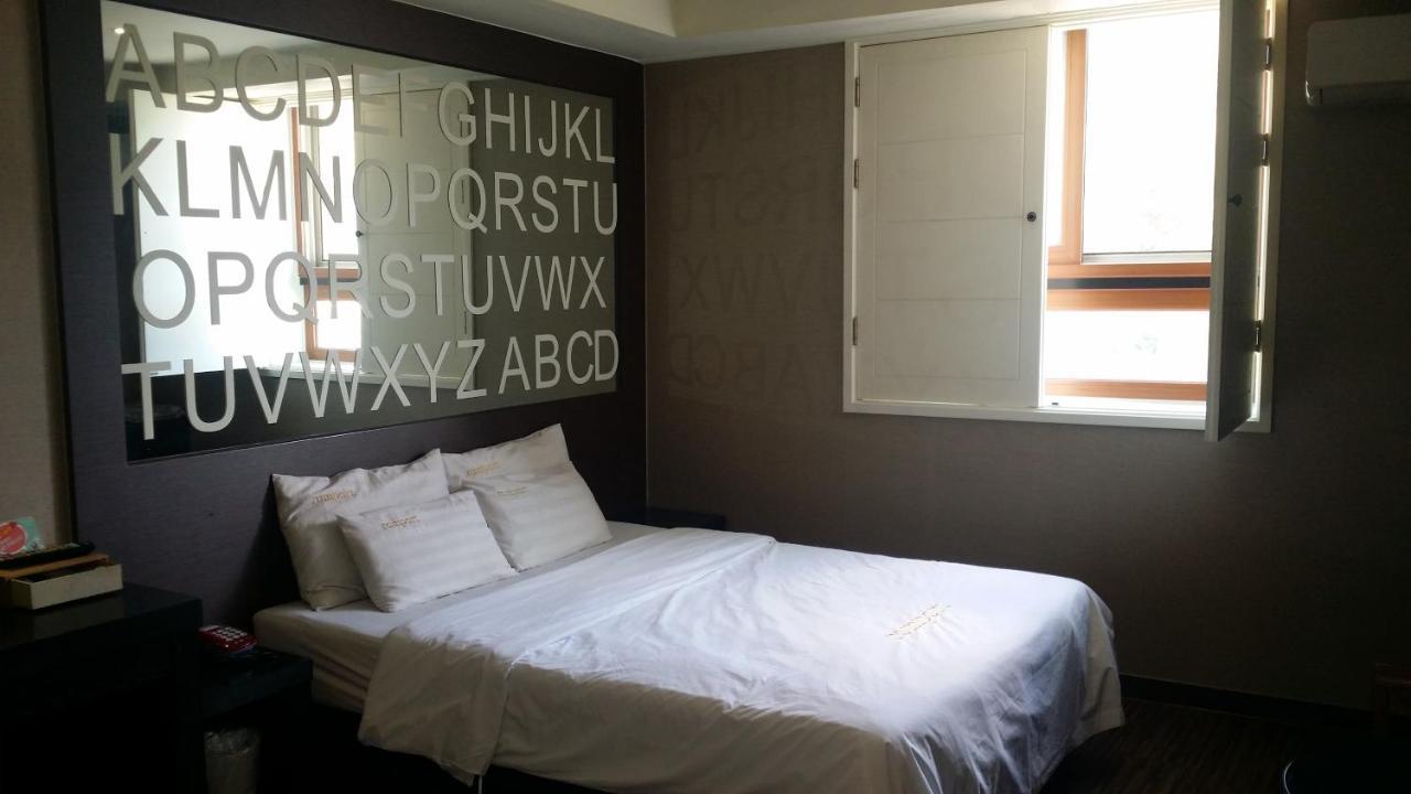Rampart Hotel Кванмён Экстерьер фото